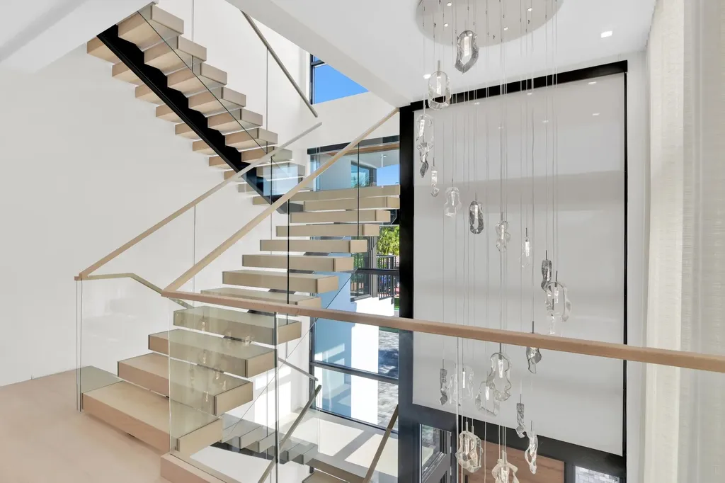 344 NE 2nd Street Boca Raton FL 33432