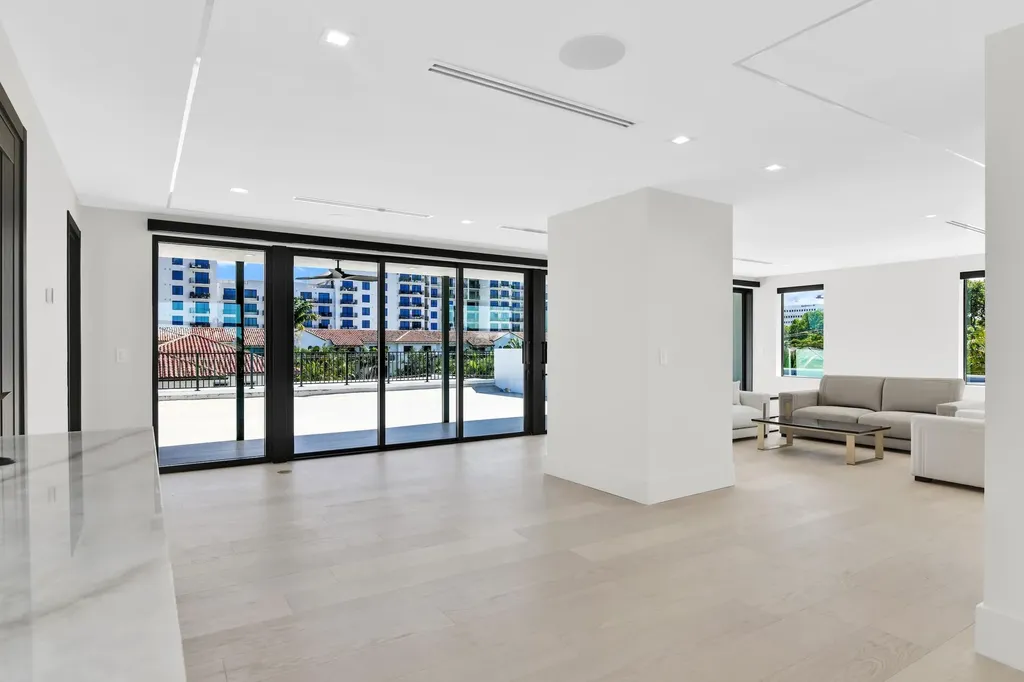 344 NE 2nd Street Boca Raton FL 33432
