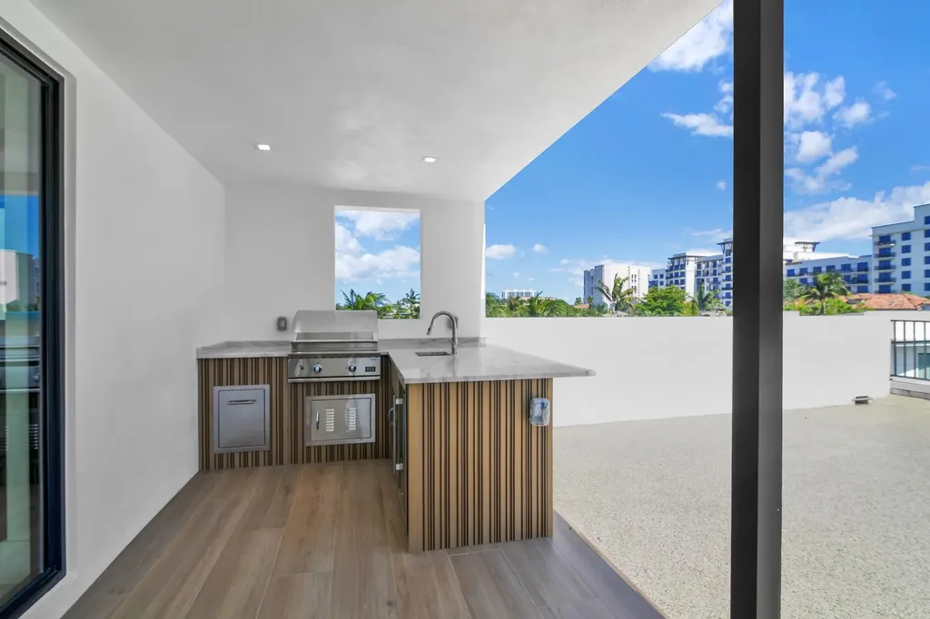 344 NE 2nd Street Boca Raton FL 33432