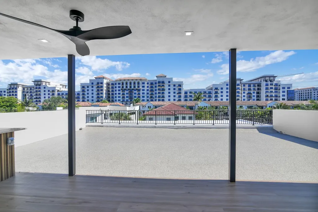 344 NE 2nd Street Boca Raton FL 33432