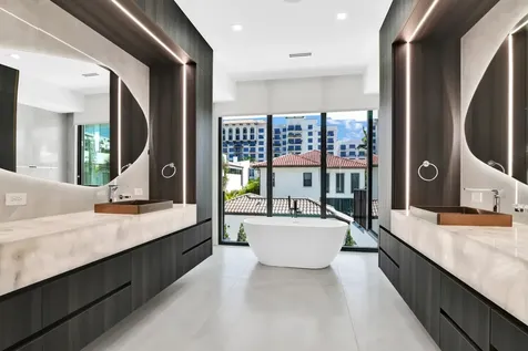 344 NE 2nd Street Boca Raton FL 33432