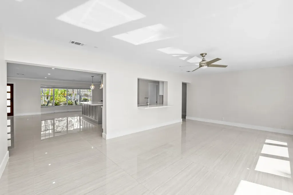 4240 NE 22nd Terrace Lighthouse Point FL 33064