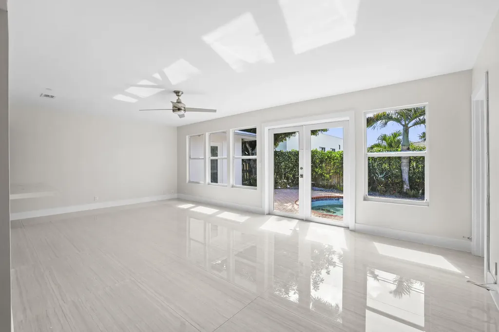 4240 NE 22nd Terrace Lighthouse Point FL 33064