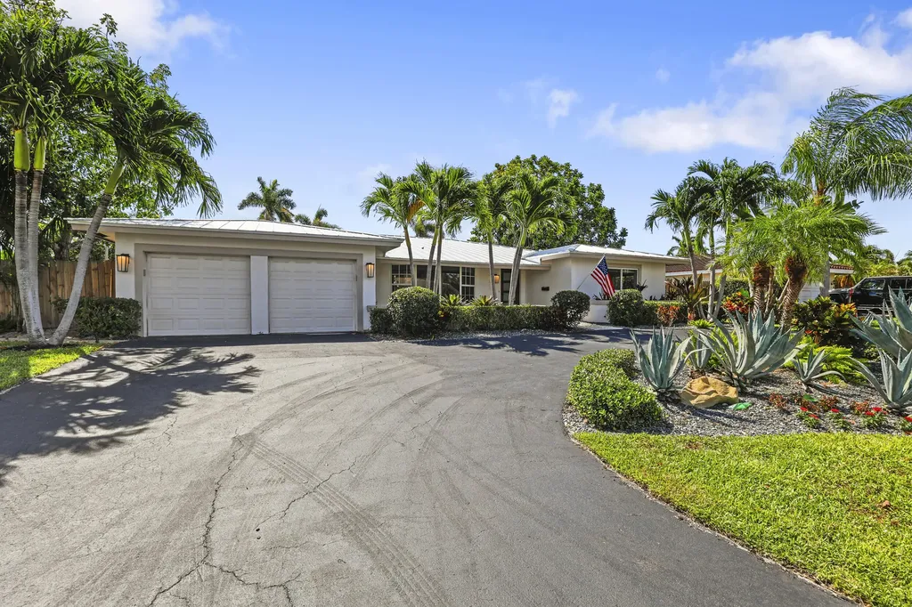 4240 NE 22nd Terrace Lighthouse Point FL 33064