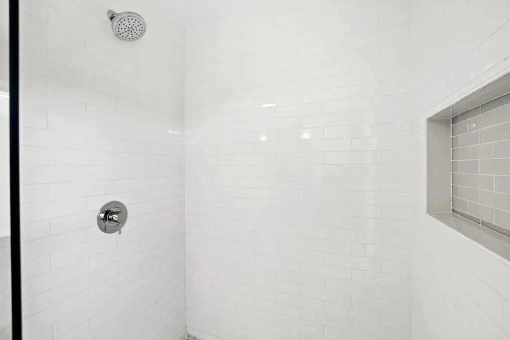 4240 NE 22nd Terrace Lighthouse Point FL 33064