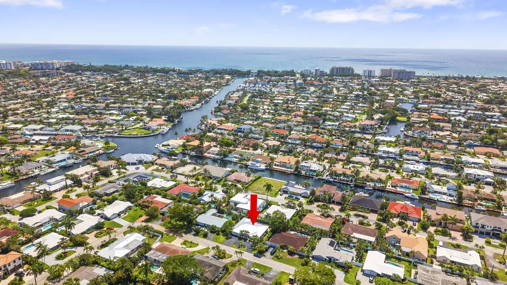 4240 NE 22nd Terrace Lighthouse Point FL 33064