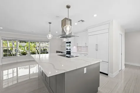 4240 NE 22nd Terrace Lighthouse Point FL 33064