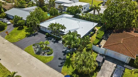 4240 NE 22nd Terrace Lighthouse Point FL 33064