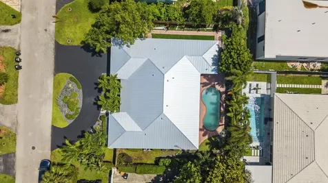 4240 NE 22nd Terrace Lighthouse Point FL 33064