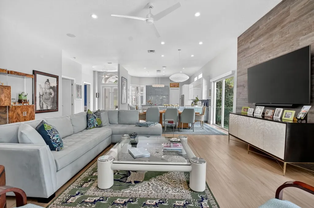 7843 Villa D Este Way Delray Beach FL 33446