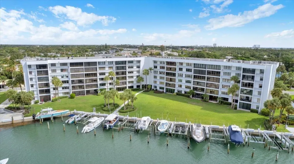 1648 Jupiter Cove Drive Jupiter FL 33469