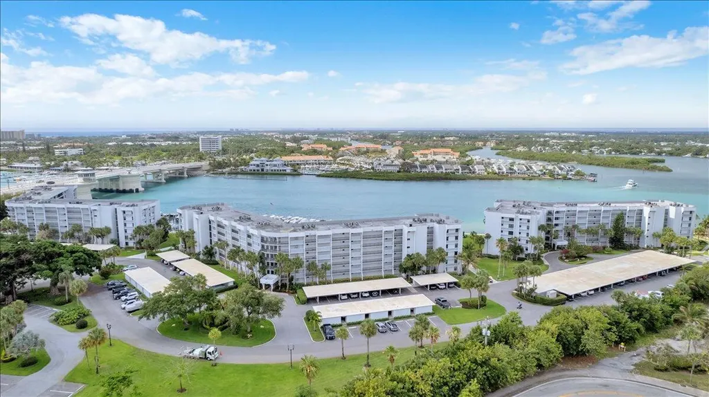 1648 Jupiter Cove Drive Jupiter FL 33469