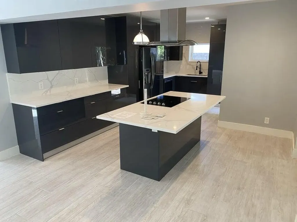 418 SW 7th Terrace Boca Raton FL 33486