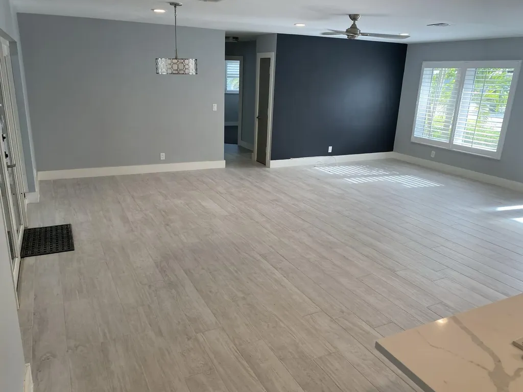 418 SW 7th Terrace Boca Raton FL 33486