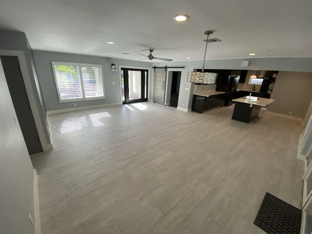 418 SW 7th Terrace Boca Raton FL 33486