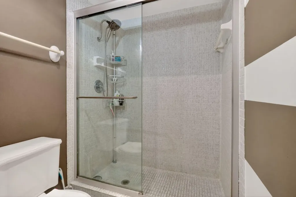 4330 Hillcrest Drive Hollywood FL 33021