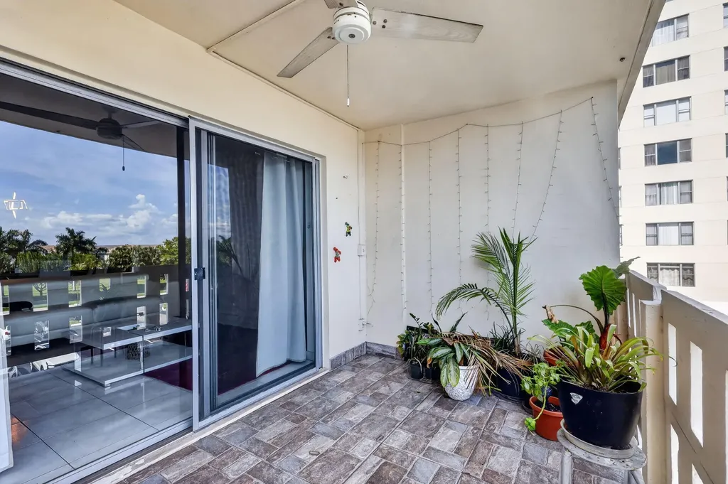 4330 Hillcrest Drive Hollywood FL 33021