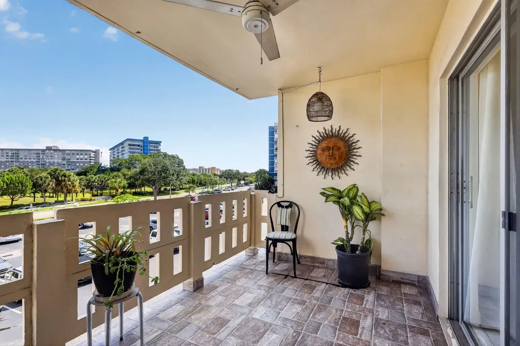 4330 Hillcrest Drive Hollywood FL 33021
