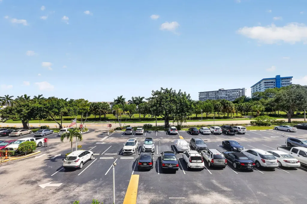 4330 Hillcrest Drive Hollywood FL 33021