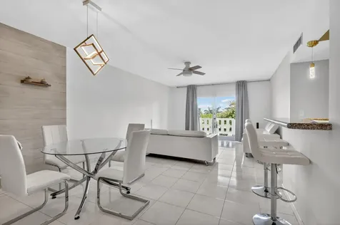 4330 Hillcrest Drive Hollywood FL 33021