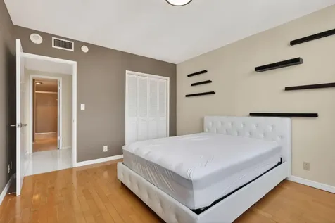 4330 Hillcrest Drive Hollywood FL 33021