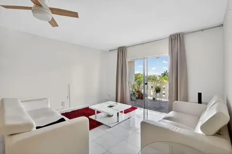 4330 Hillcrest Drive Hollywood FL 33021