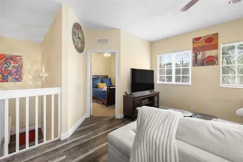 3230 NW 32nd Terrace Oakland Park FL 33309