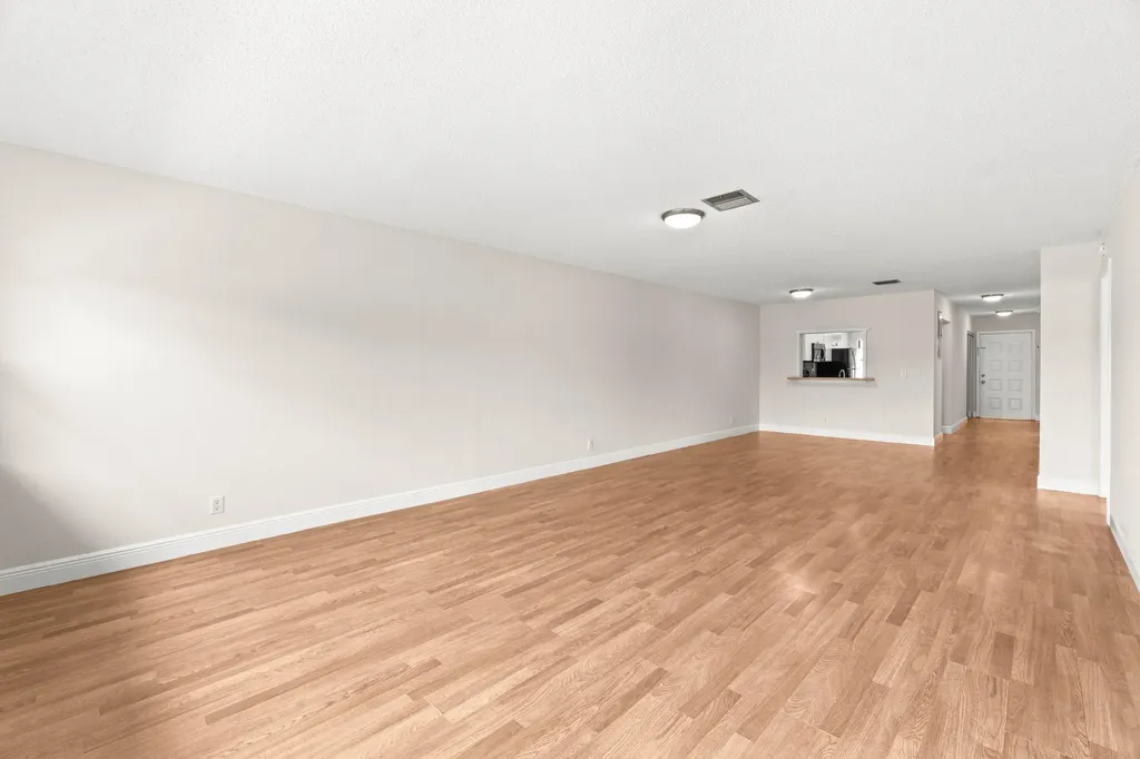 3001 SW 21st Terrace Delray Beach FL 33445