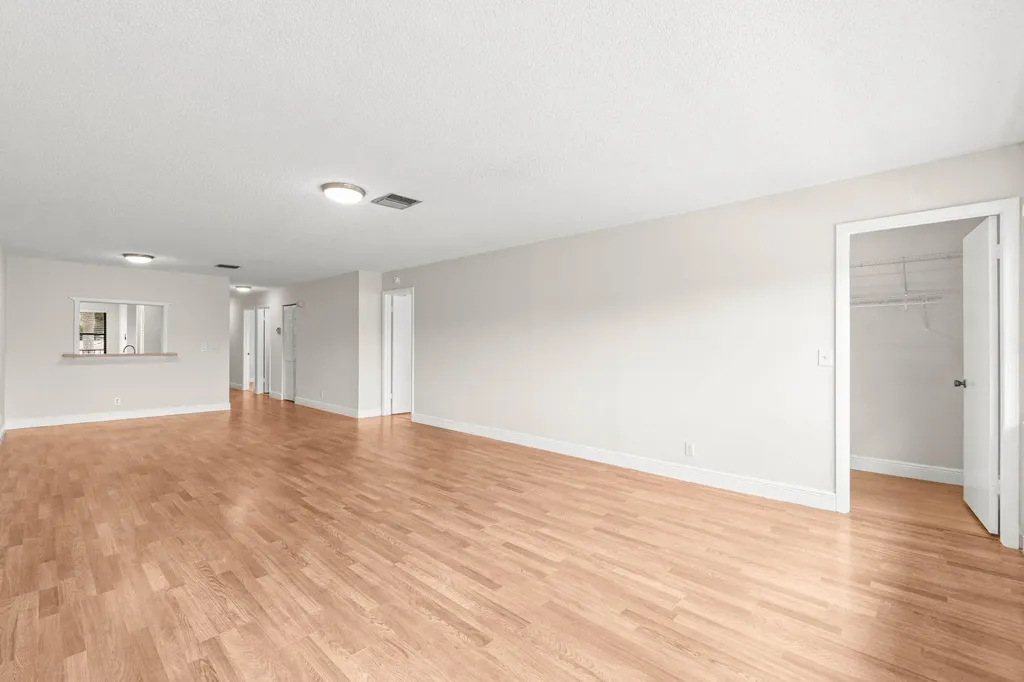 3001 SW 21st Terrace Delray Beach FL 33445