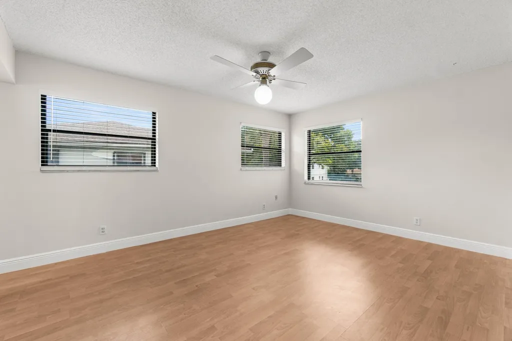 3001 SW 21st Terrace Delray Beach FL 33445