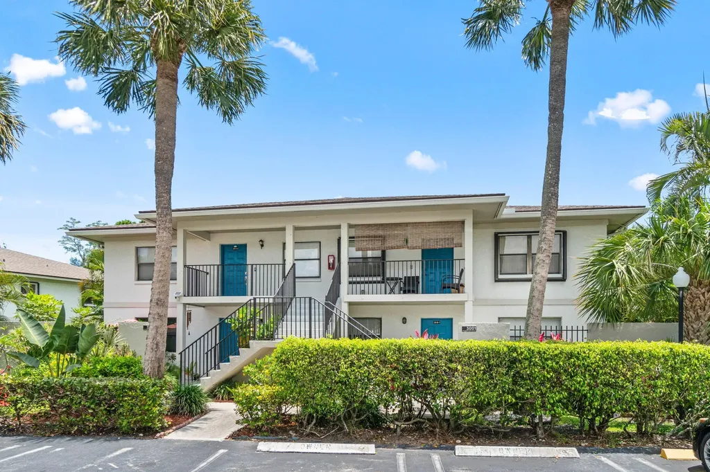 3001 SW 21st Terrace Delray Beach FL 33445