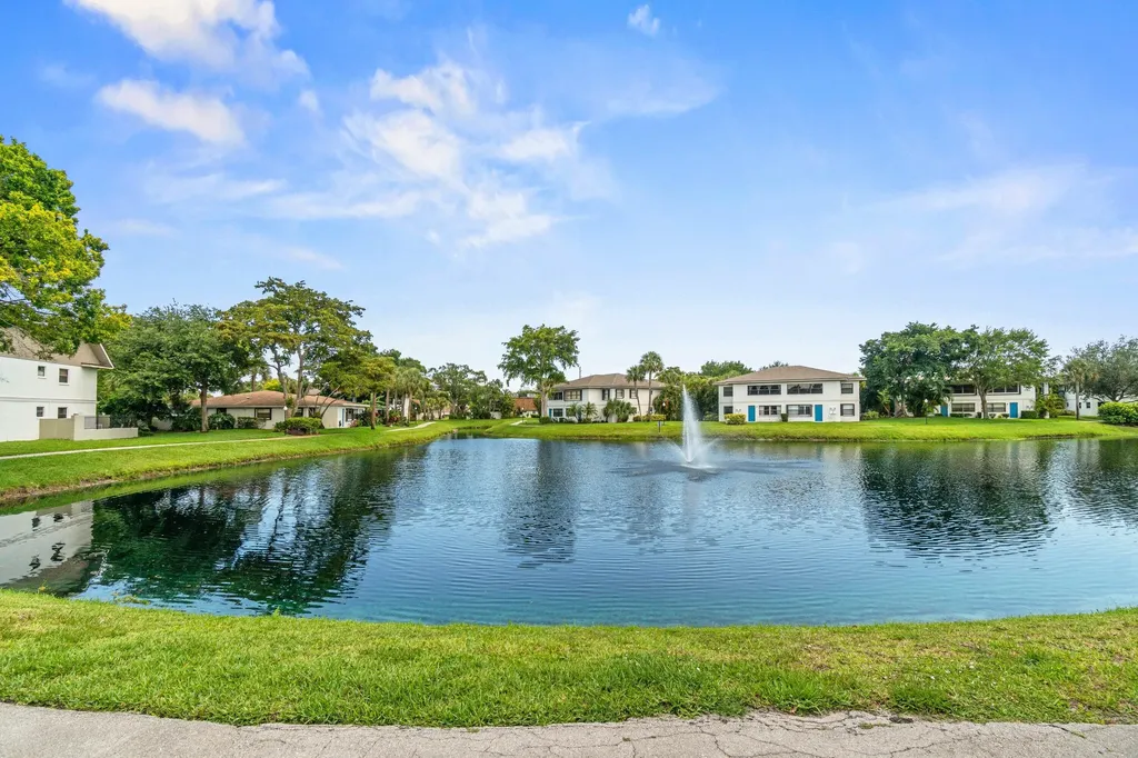 3001 SW 21st Terrace Delray Beach FL 33445