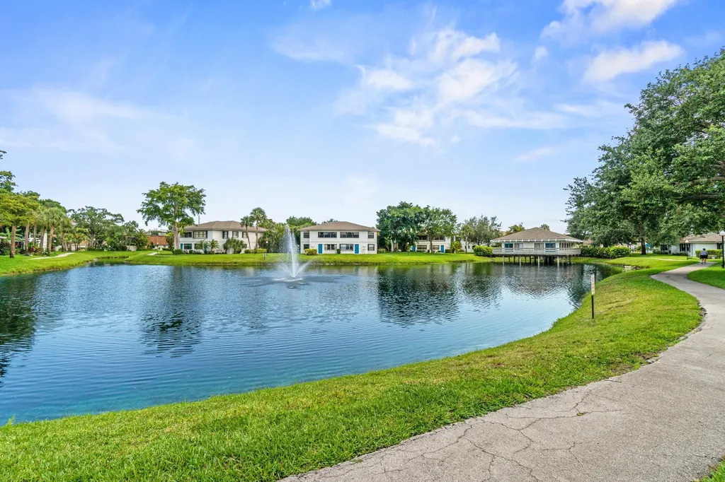 3001 SW 21st Terrace Delray Beach FL 33445