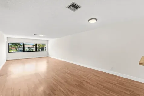 3001 SW 21st Terrace Delray Beach FL 33445