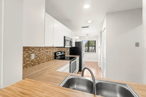 3001 SW 21st Terrace Delray Beach FL 33445