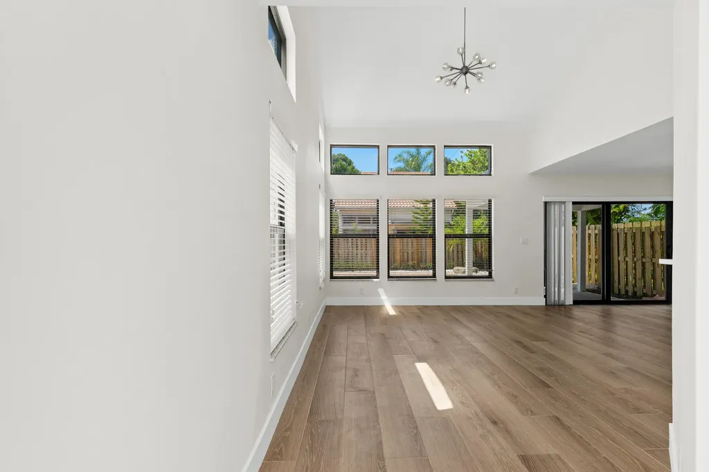 5521 Ilford Court Boca Raton FL 33486