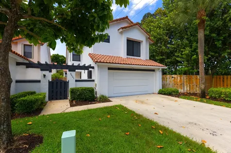 5521 Ilford Court Boca Raton FL 33486
