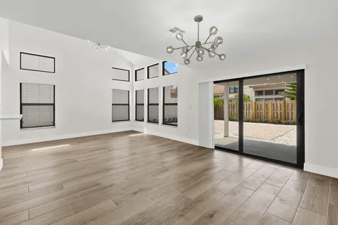 5521 Ilford Court Boca Raton FL 33486