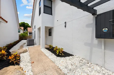 5521 Ilford Court Boca Raton FL 33486
