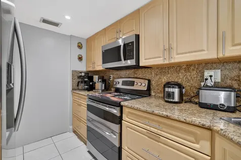 7101 W 24th Avenue Hialeah FL 33016