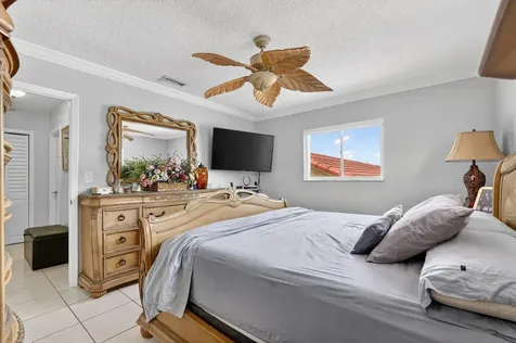 7101 W 24th Avenue Hialeah FL 33016