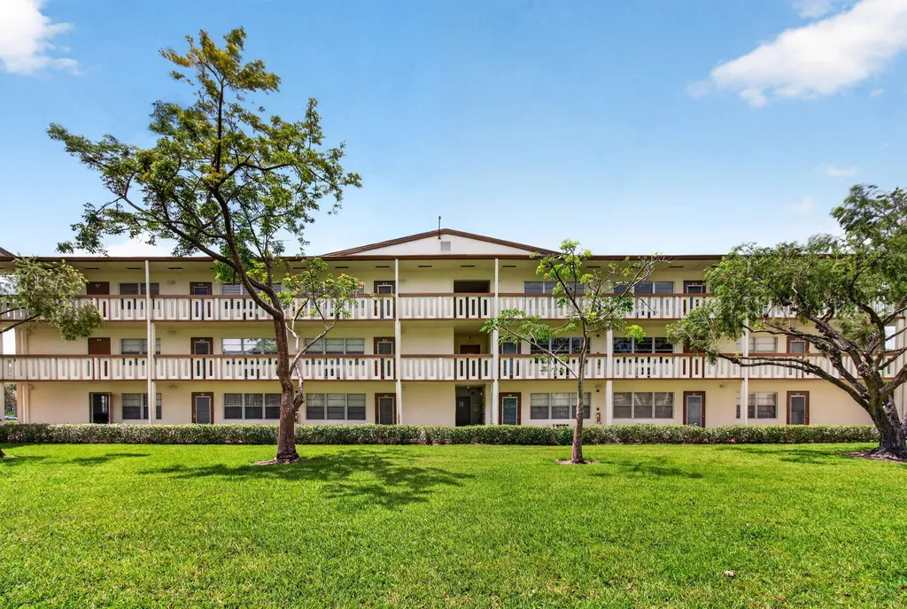 35 Mansfield A Boca Raton FL 33434