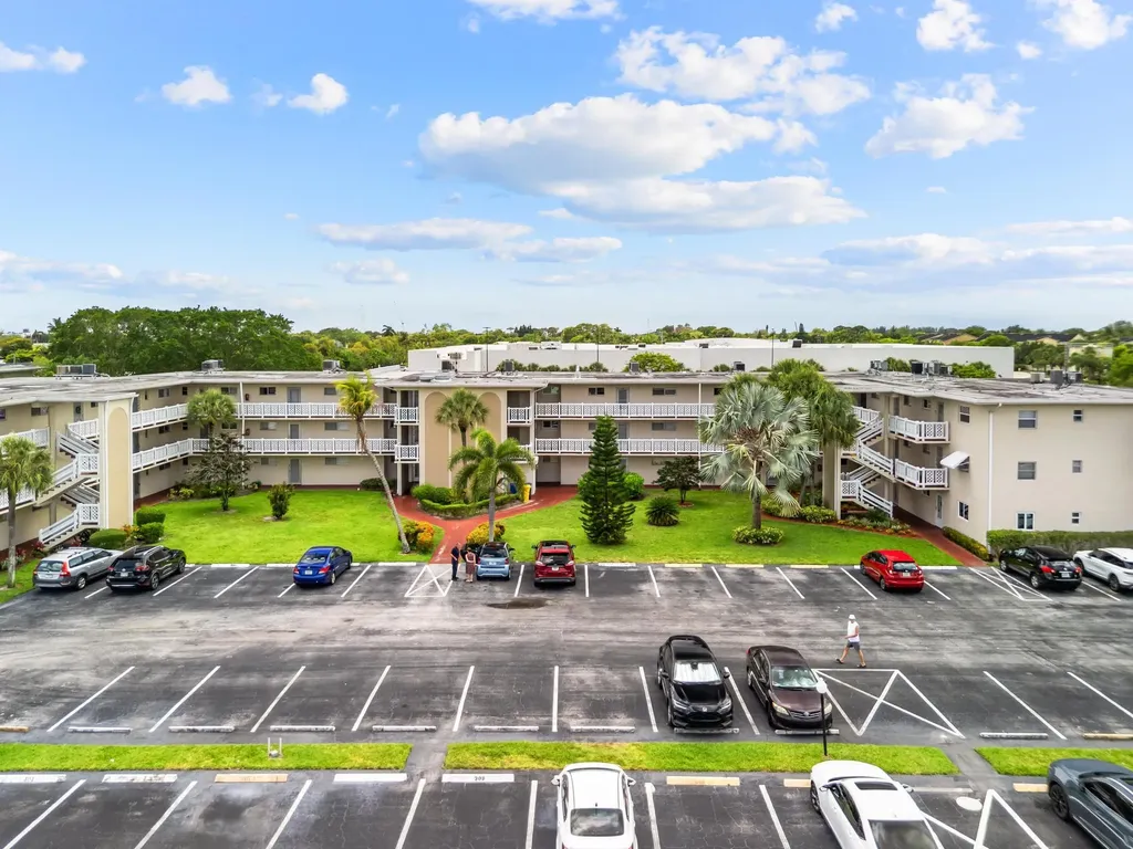 2682 S Garden Drive Lake Worth FL 33461