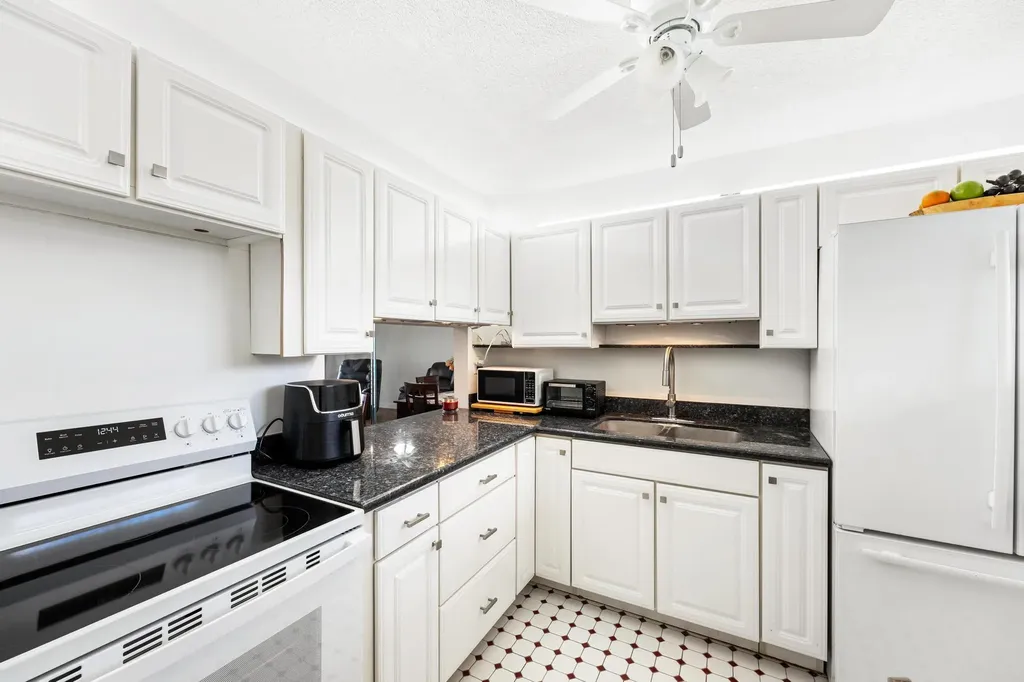 2682 S Garden Drive Lake Worth FL 33461