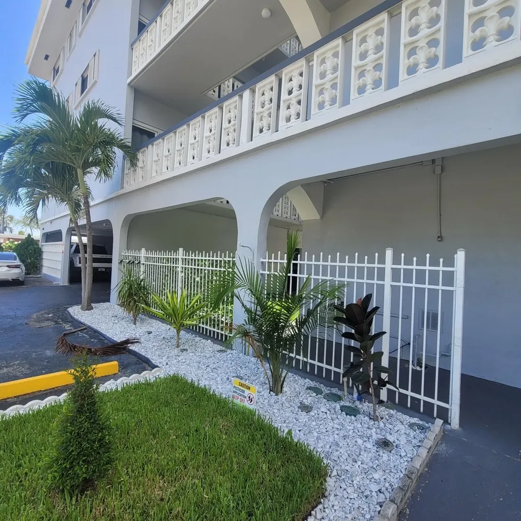 1818 Rodman Street Hollywood FL 33020