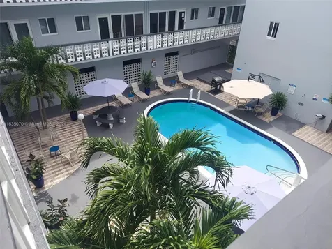 1818 Rodman Street Hollywood FL 33020