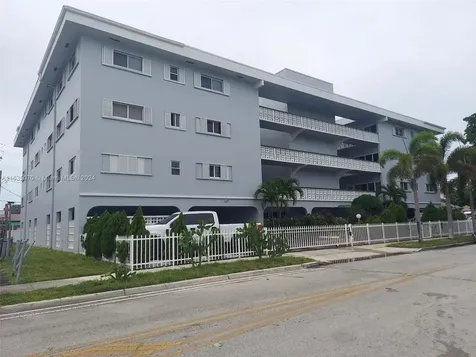 1818 Rodman Street Hollywood FL 33020