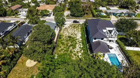 618 SE 2nd Avenue Delray Beach FL 33483