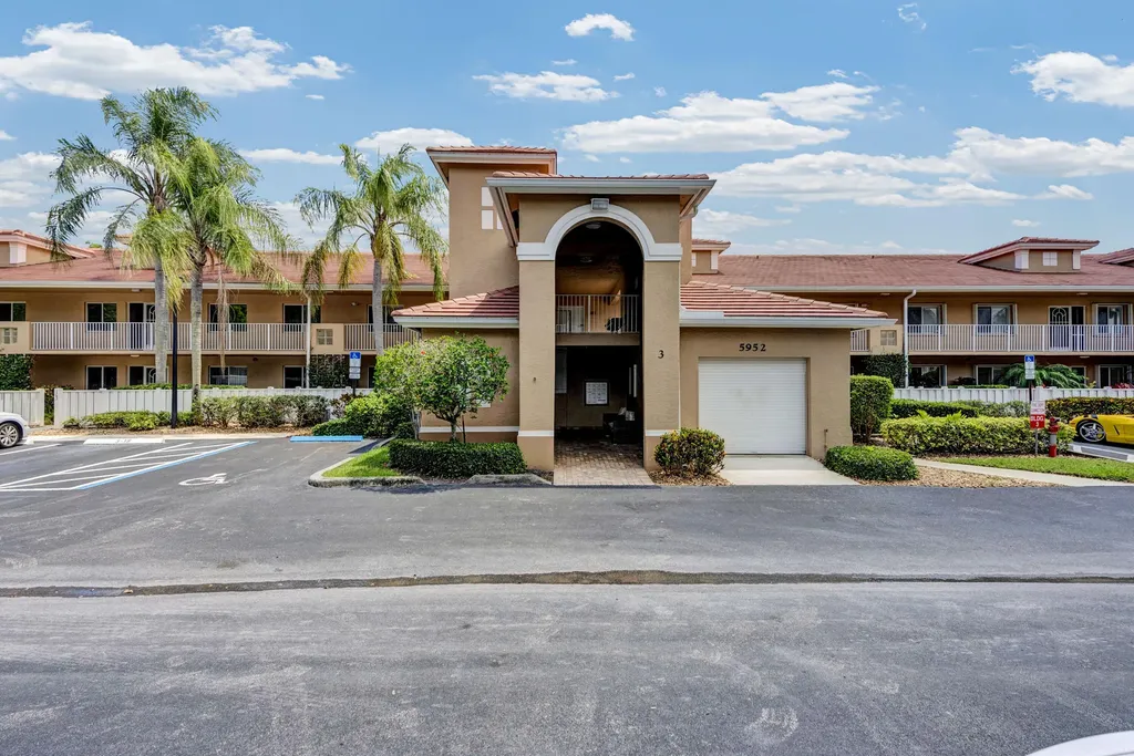 5952 Regal Glen Drive Boynton Beach FL 33437