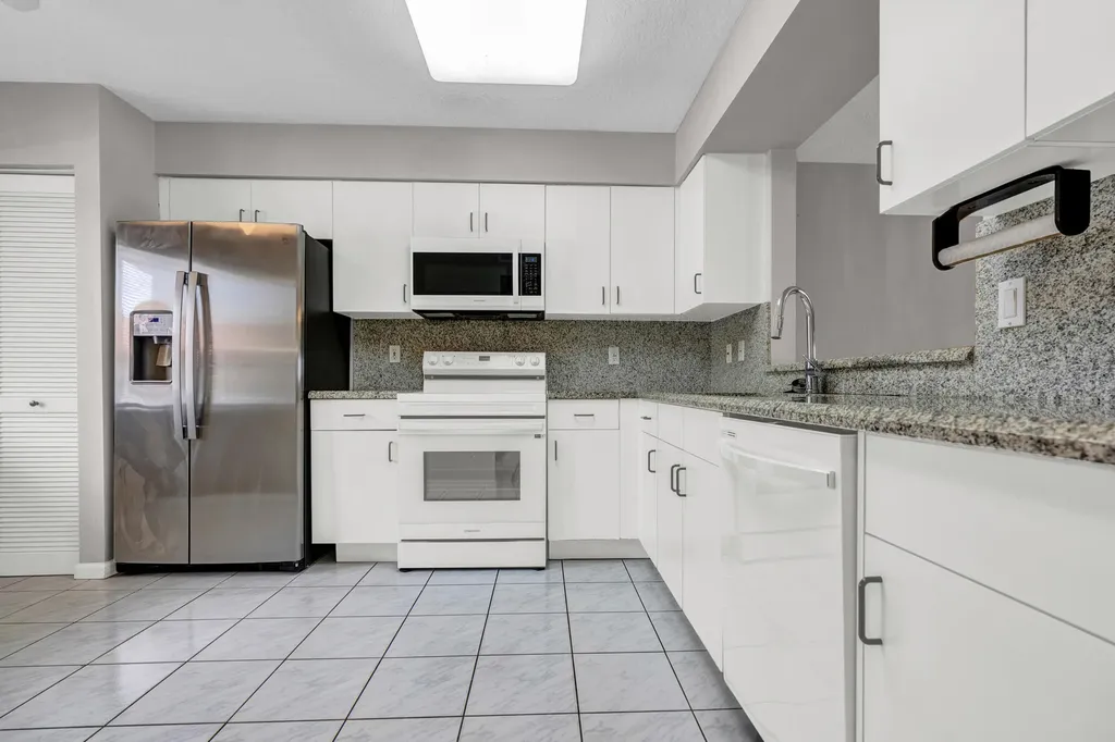 5952 Regal Glen Drive Boynton Beach FL 33437